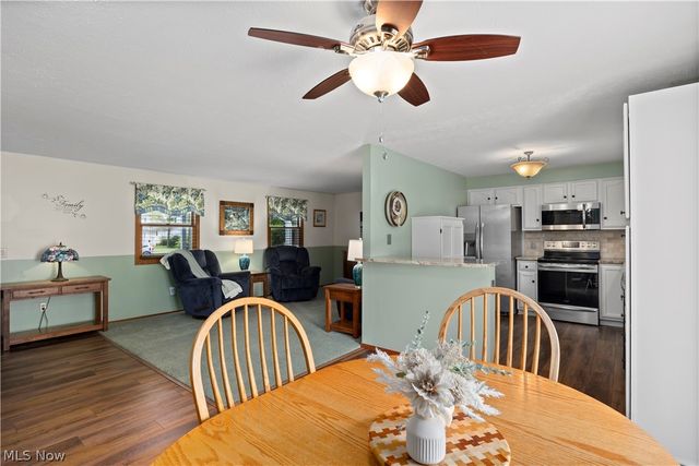 923 Hillside Drive, Amherst, OH 44001