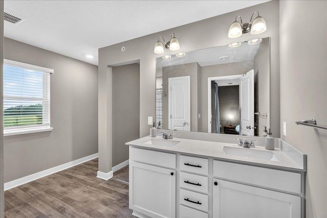 6420 Genevieve Trail S, Cottage Grove, MN 55016
