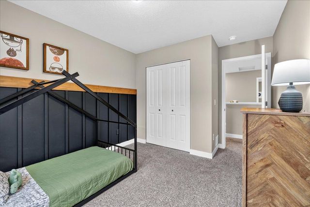 6420 Genevieve Trail S, Cottage Grove, MN 55016