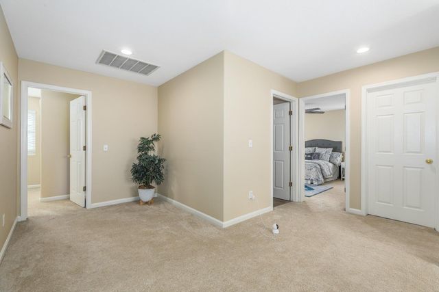 3355 Calla Lily Way, Sacramento, CA 95833
