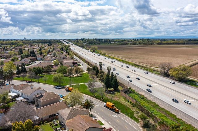 3355 Calla Lily Way, Sacramento, CA 95833