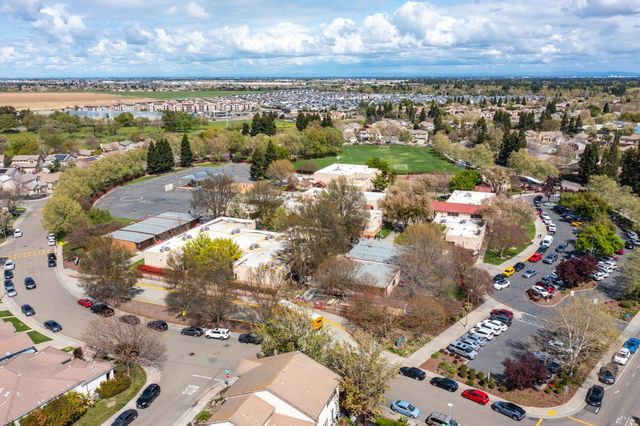 3355 Calla Lily Way, Sacramento, CA 95833