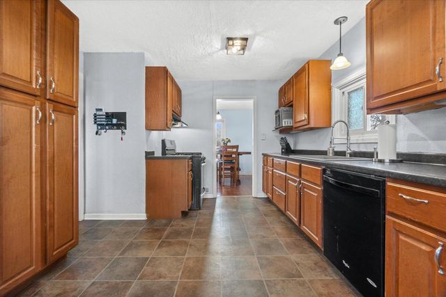 2858 S 53rd STREET, Milwaukee, WI 53219