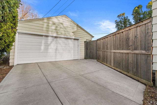 2858 S 53rd STREET, Milwaukee, WI 53219