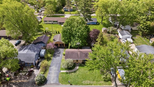 409 Breezy STREET, Delavan, WI 53115