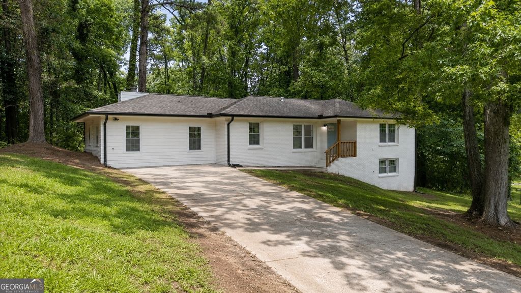 39 Anita Place SE, Mableton, GA 30126