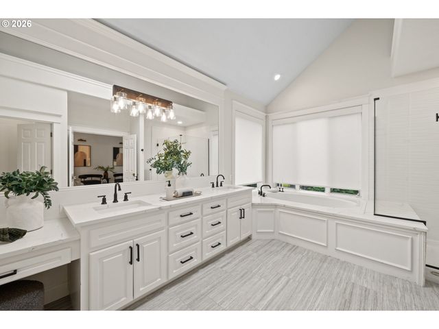 2722 Nw 24TH Ave, Camas, WA 98607