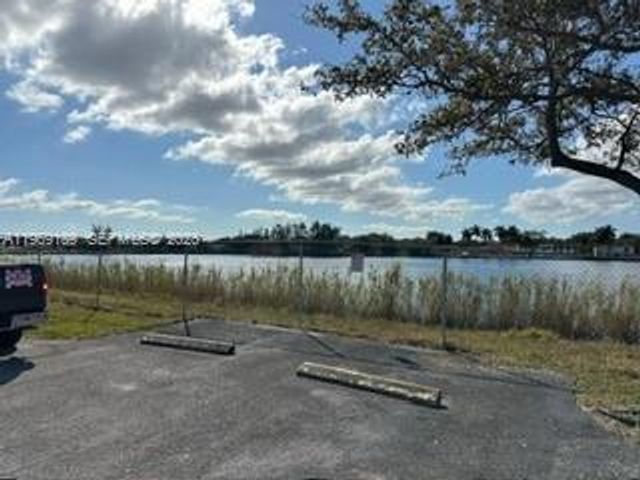 1840 NW 119th St 502, Miami, FL 33167