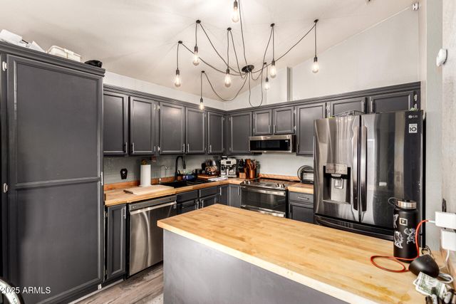 921 S VAL VISTA Drive 11, Mesa, AZ 85204