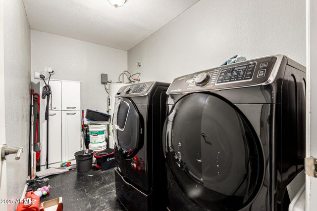 921 S VAL VISTA Drive 11, Mesa, AZ 85204