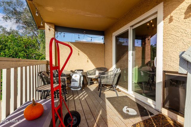 921 S VAL VISTA Drive 11, Mesa, AZ 85204