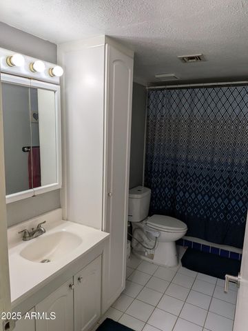 921 S VAL VISTA Drive 11, Mesa, AZ 85204