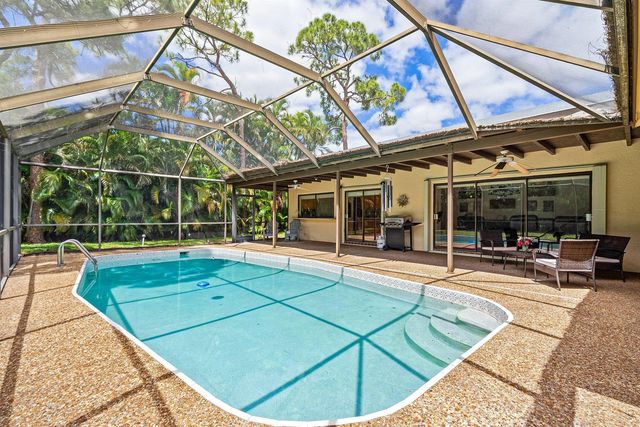 2493 Timbercreek Circle NW, Boca Raton, FL 33431
