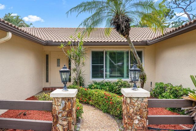 2493 Timbercreek Circle NW, Boca Raton, FL 33431