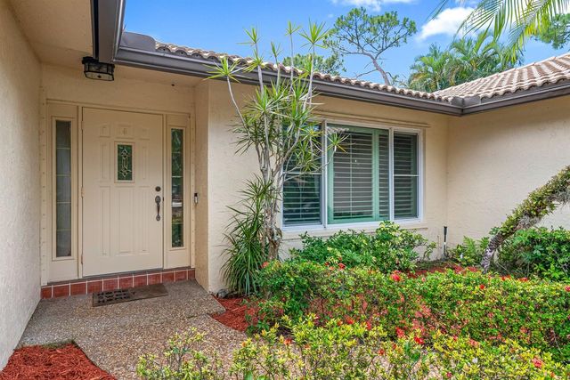 2493 Timbercreek Circle NW, Boca Raton, FL 33431