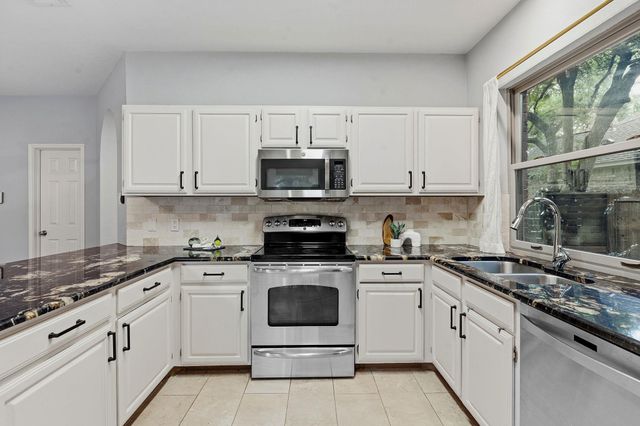 7302 John Blocker DR, Austin, TX 78749