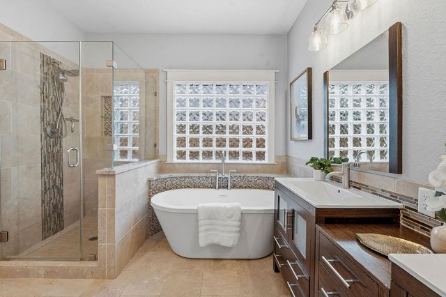 7302 John Blocker DR, Austin, TX 78749