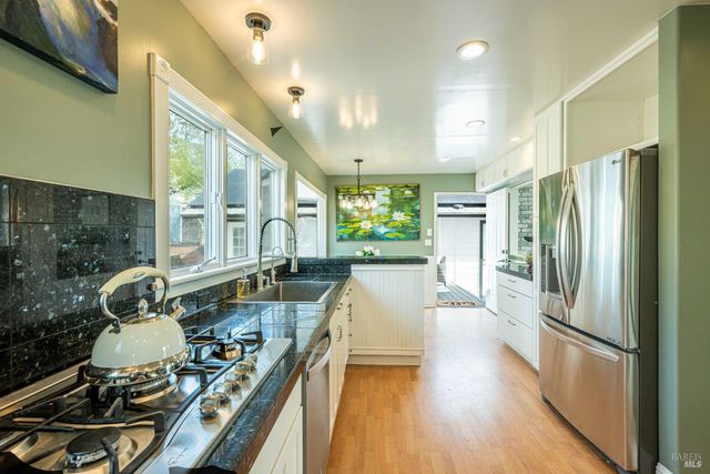 2693 Bloomfield Rd, Sebastopol, CA 95472