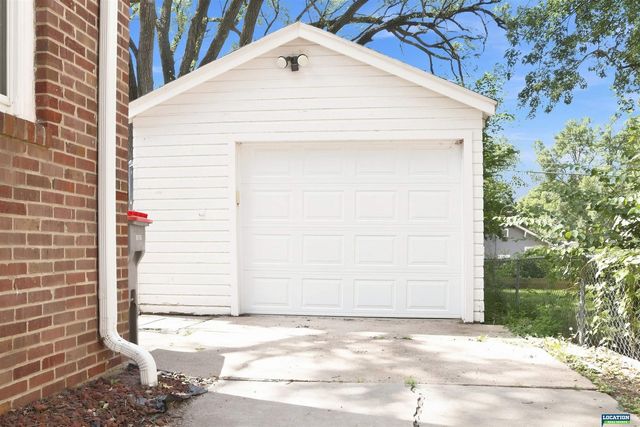 4025 Everett Street, Lincoln, NE 68506