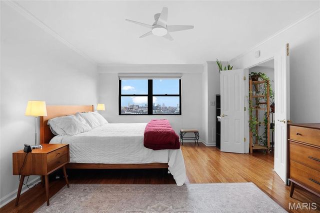 4466 W Pine Boulevard 15F, St Louis, MO 63108