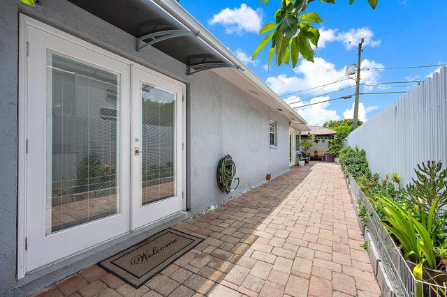 904 Ortega Road, West Palm Beach, FL 33405