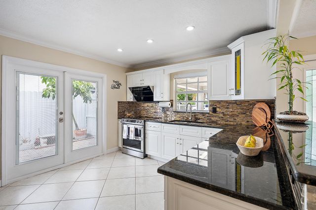 904 Ortega Road, West Palm Beach, FL 33405