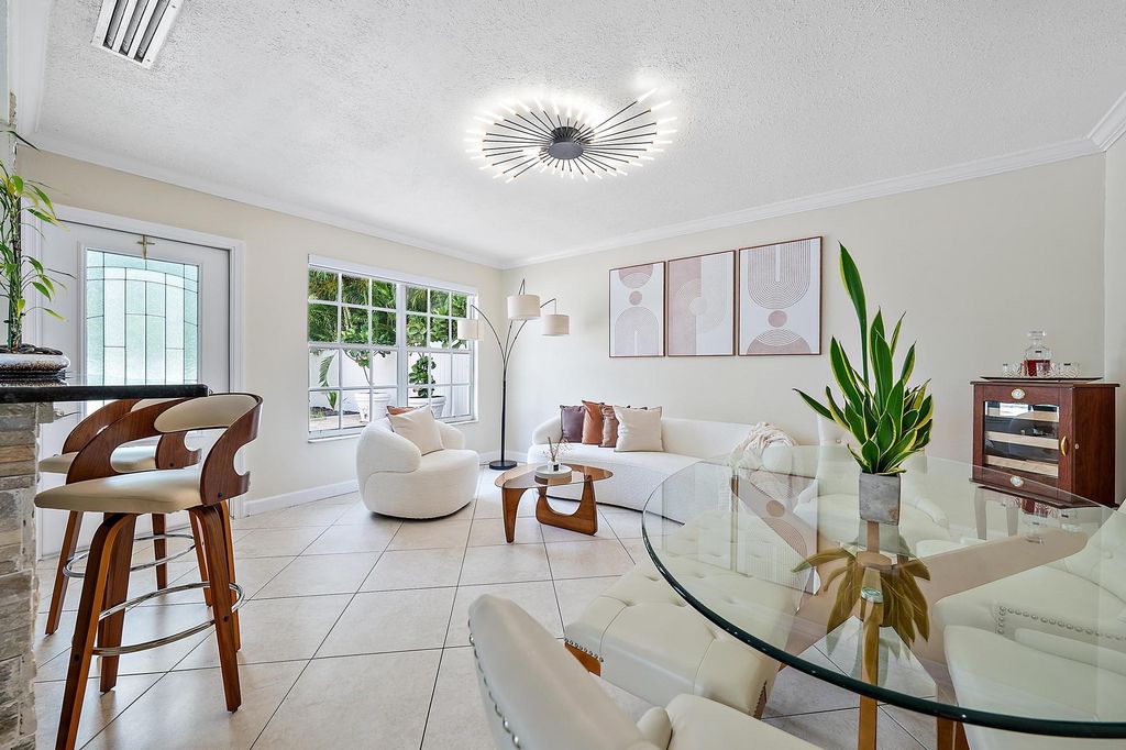 904 Ortega Road, West Palm Beach, FL 33405