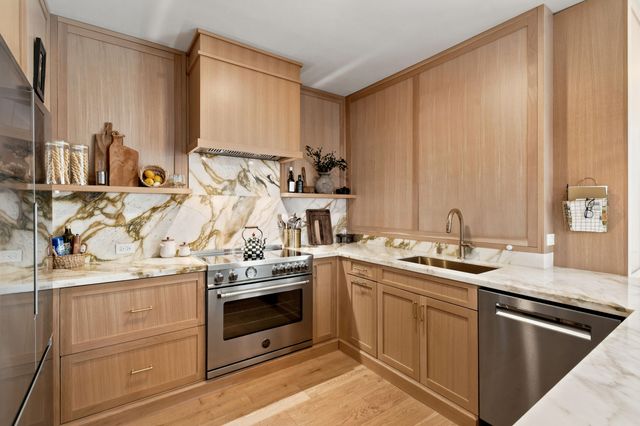 213 NEW HAVEN Boulevard, Jupiter, FL 33458