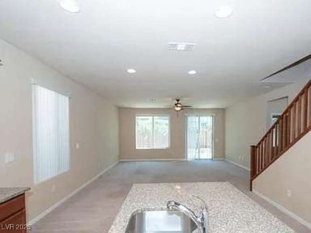 7659 Dewy Falls Avenue, Las Vegas, NV 89179