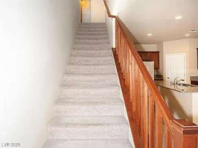 7659 Dewy Falls Avenue, Las Vegas, NV 89179