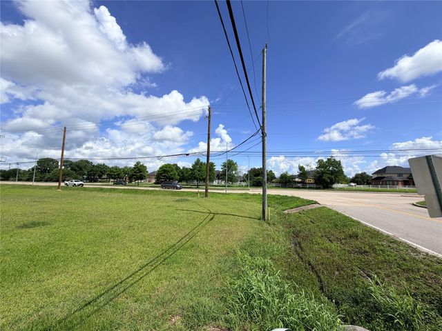 16618 County Road 831, Pearland, TX 77584