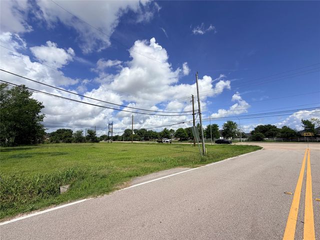 16618 County Road 831, Pearland, TX 77584