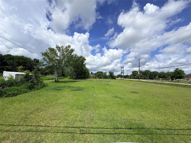 16618 County Road 831, Pearland, TX 77584