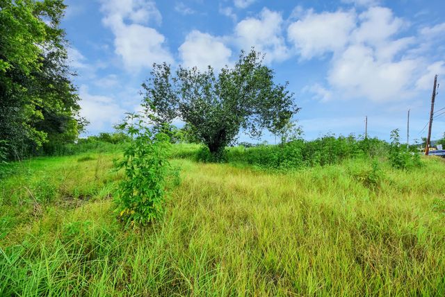 16618 County Road 831, Pearland, TX 77584