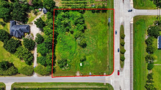 16618 County Road 831, Pearland, TX 77584