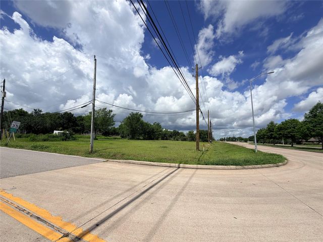 16618 County Road 831, Pearland, TX 77584