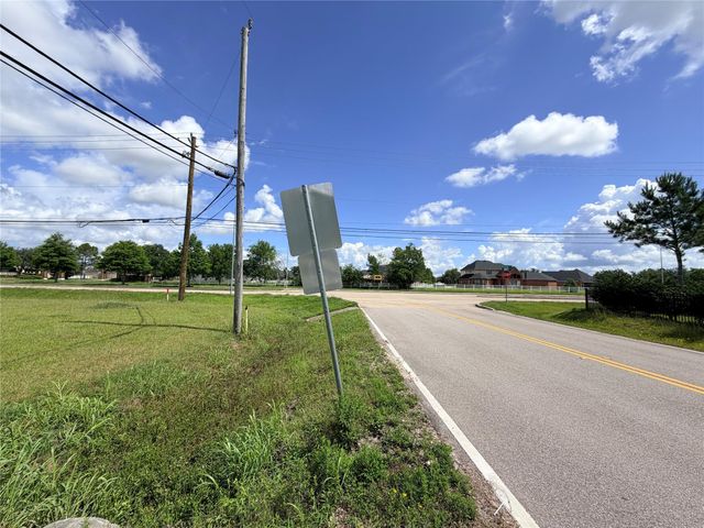 16618 County Road 831, Pearland, TX 77584