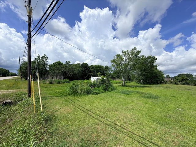 16618 County Road 831, Pearland, TX 77584