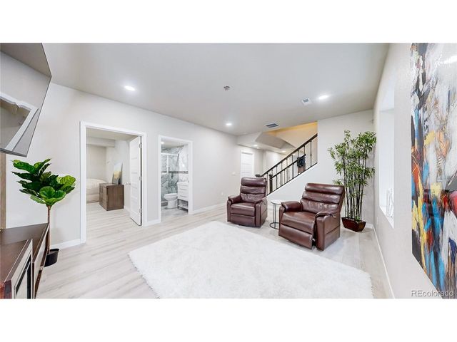 7988 Adams Fork Ave, Littleton, CO 80125