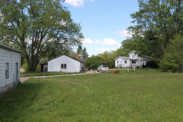 6131 Loomis ROAD, Waterford, WI 53185