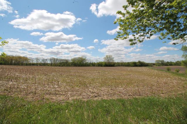 6131 Loomis ROAD, Waterford, WI 53185