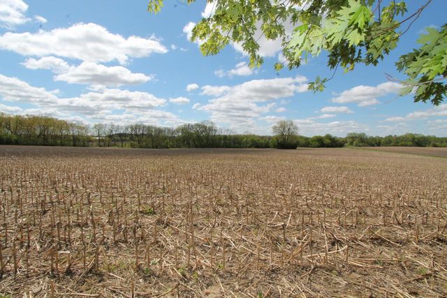 6131 Loomis ROAD, Waterford, WI 53185