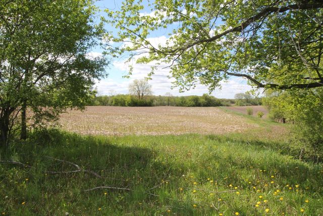 6131 Loomis ROAD, Waterford, WI 53185