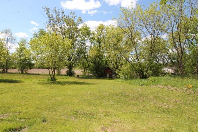 6131 Loomis ROAD, Waterford, WI 53185