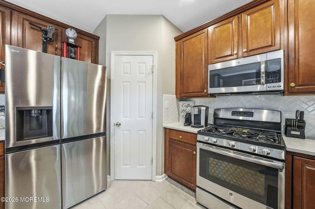 239 Chickadee Court, Freehold, NJ 07728