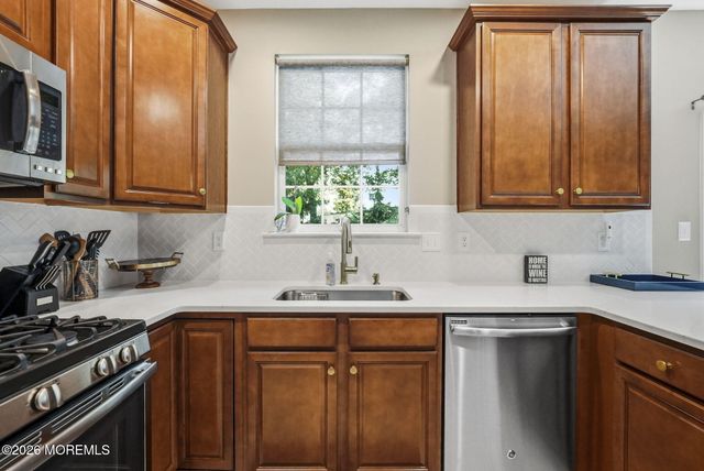 239 Chickadee Court, Freehold, NJ 07728