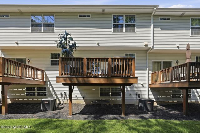 239 Chickadee Court, Freehold, NJ 07728