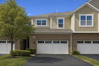 2368 N Brett Lane, Palatine, IL 60074