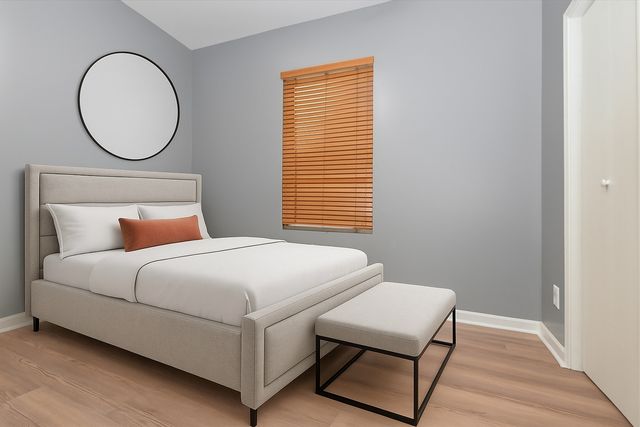 6818 S Harper Avenue, Chicago, IL 60637