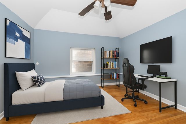 6818 S Harper Avenue, Chicago, IL 60637